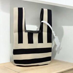 NWT Beige/Black Strips Flower Compact Stylish Essentials Handheld Bag